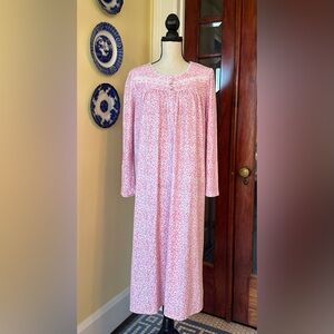 Eileen West | Vintage Pink Floral Long Sleeve Ballet Length Nightgown, Size L